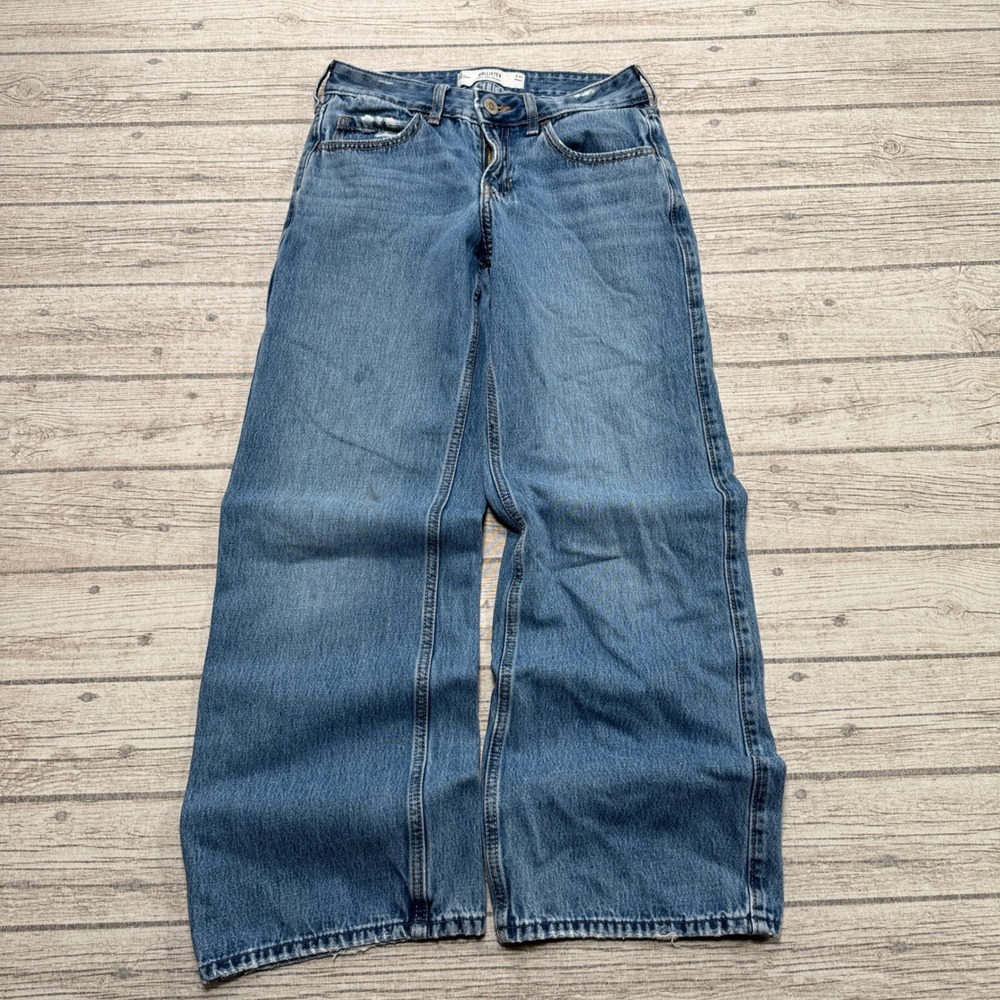 Hollister Jeans Women's 00S/24 Short Blue Low-Rise Baggy Wide Leg Denim Skater